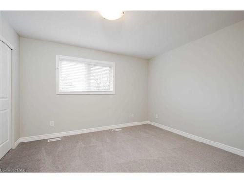 7768 Ascot Circle, Niagara Falls, ON - Indoor Photo Showing Other Room