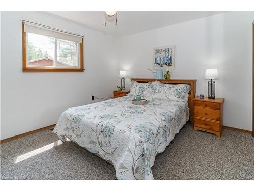 86 Stoney Road, Mckellar, ON - Indoor Photo Showing Bedroom