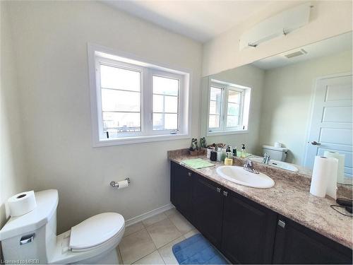 63 Holder Drive, Brantford, ON - Indoor Photo Showing Bathroom