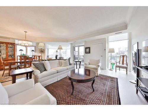 801-1477 Lakeshore Road, Burlington, ON - Indoor Photo Showing Living Room