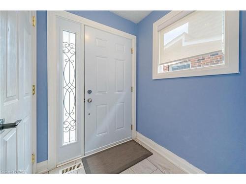 128 Fanshawe Drive, Brampton, ON - Indoor Photo Showing Other Room