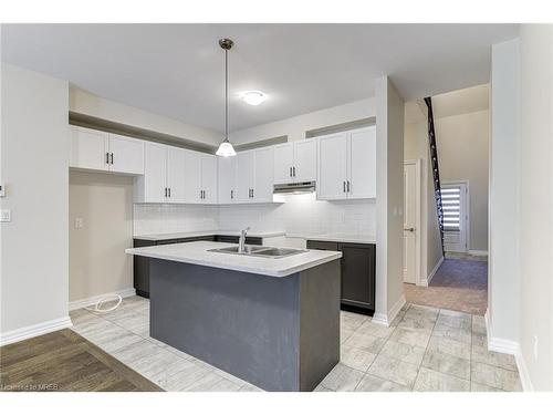 40-4311 Mann Street, Niagara Falls, ON - Indoor Photo Showing Kitchen With Double Sink