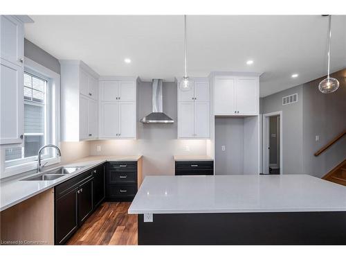 8 Navigator Road, Penetanguishene, ON - Indoor Photo Showing Kitchen With Double Sink With Upgraded Kitchen