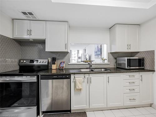 U #907-5785 Yonge Street, Toronto, ON - Indoor Photo Showing Kitchen With Double Sink