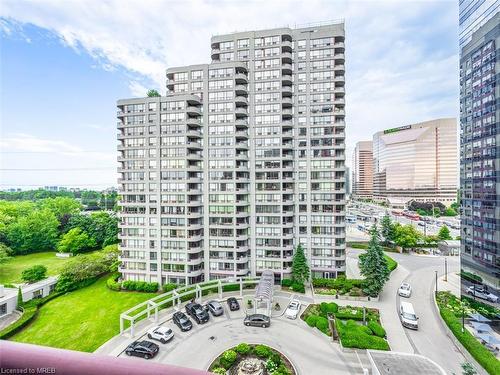 U #907-5785 Yonge Street, Toronto, ON - Outdoor With Facade