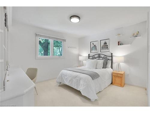 1446 Durham Street, Oakville, ON - Indoor Photo Showing Bedroom