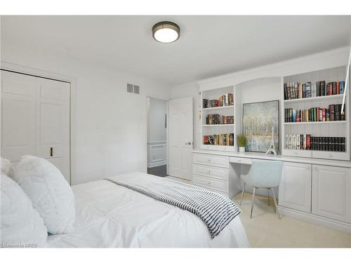 1446 Durham Street, Oakville, ON - Indoor Photo Showing Bedroom