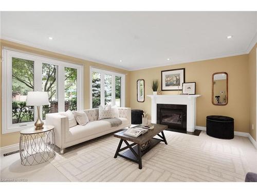 1446 Durham Street, Oakville, ON - Indoor Photo Showing Living Room With Fireplace