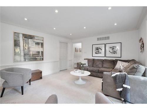 1446 Durham Street, Oakville, ON - Indoor Photo Showing Living Room