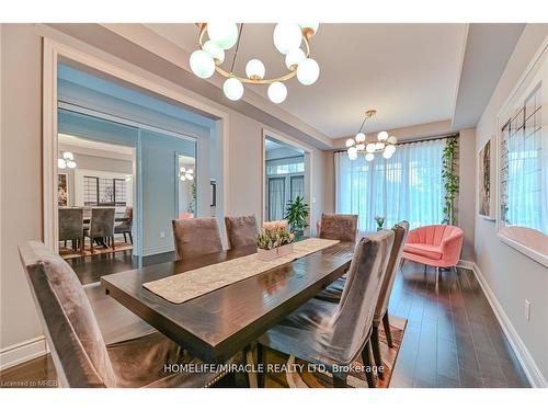 24 Toffee Trail, Hamilton, ON - Indoor Photo Showing Dining Room