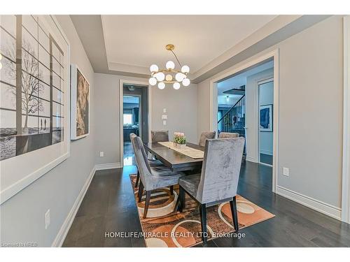 24 Toffee Trail, Hamilton, ON - Indoor Photo Showing Dining Room