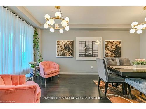 24 Toffee Trail, Hamilton, ON - Indoor Photo Showing Dining Room