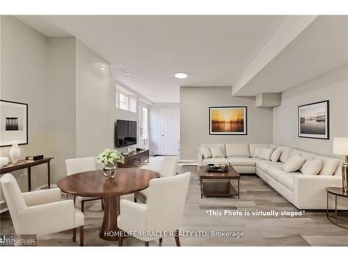 24 Toffee Trail, Hamilton, ON - Indoor Photo Showing Living Room