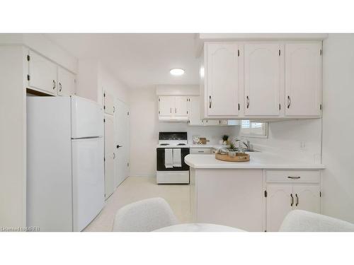 2 Anderson Street, St. Catharines, ON - Indoor Photo Showing Kitchen