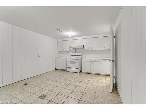 2 Anderson Street, St. Catharines, ON - Indoor Photo Showing Kitchen