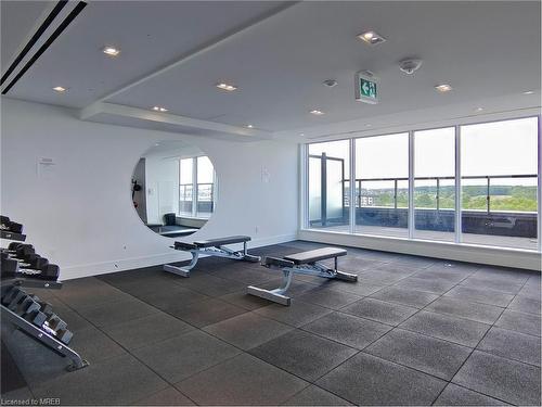 1015-2489 Taunton Road, Oakville, ON - Indoor Photo Showing Gym Room