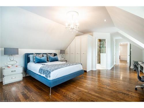 6345 Mcniven Court, Burlington, ON - Indoor Photo Showing Bedroom