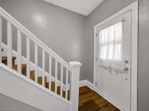 1083 Cannon Street E, Hamilton, ON - Indoor Photo Showing Other Room