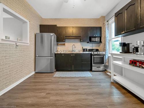 1083 Cannon Street E, Hamilton, ON - Indoor Photo Showing Kitchen