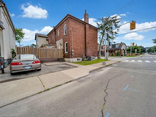 1083 Cannon Street E, Hamilton, ON - Outdoor