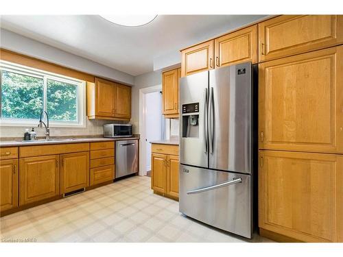 3 Colonial Court, St. Catharines, ON - Indoor Photo Showing Kitchen With Stainless Steel Kitchen With Double Sink