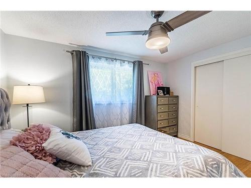 3 Colonial Court, St. Catharines, ON - Indoor Photo Showing Bedroom