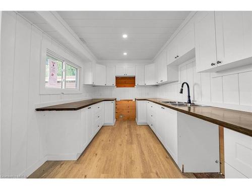 372 South Coast Drive, Nanticoke, ON - Indoor Photo Showing Kitchen With Double Sink