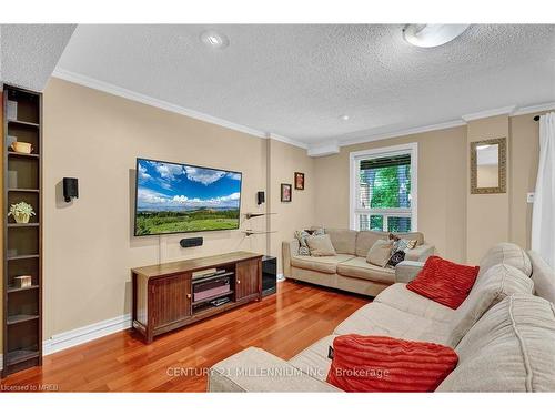 23-8305 Mclaughlin Road, Brampton, ON - Indoor Photo Showing Living Room