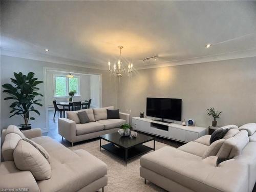 69 Hillview Road, St. Catharines, ON - Indoor Photo Showing Living Room