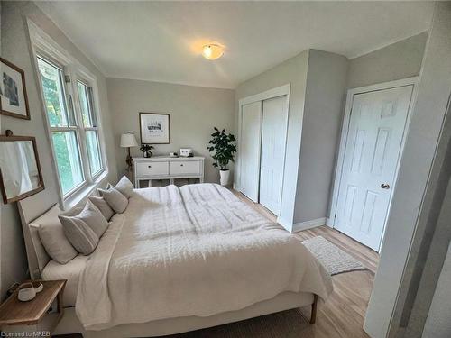 69 Hillview Road, St. Catharines, ON - Indoor Photo Showing Bedroom