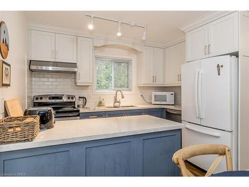 22 Lindale Avenue, Tiny, ON - Indoor Photo Showing Kitchen