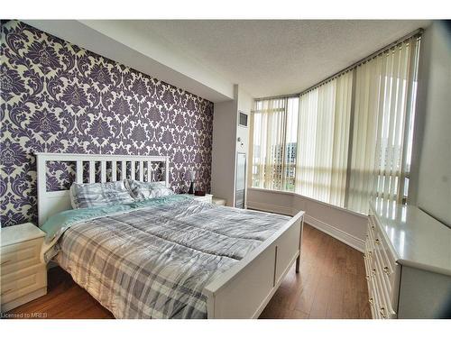 903-75 King Street E, Mississauga, ON - Indoor Photo Showing Bedroom