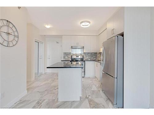 510-2486 Old Bronte Road Road, Oakville, ON - Indoor Photo Showing Kitchen With Stainless Steel Kitchen With Upgraded Kitchen