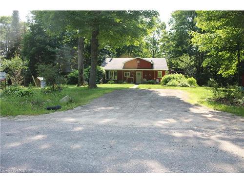 152 Glen Roberts Drive, Trout Creek, ON - Outdoor