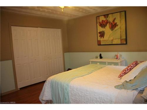 152 Glen Roberts Drive, Trout Creek, ON - Indoor Photo Showing Bedroom