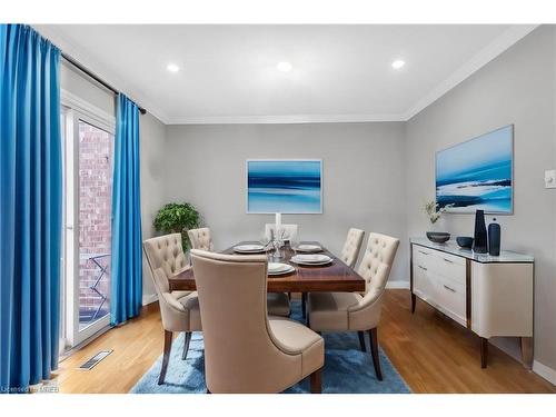 28-308 Conway Drive, London, ON - Indoor Photo Showing Dining Room