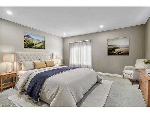 28-308 Conway Drive, London, ON - Indoor Photo Showing Bedroom