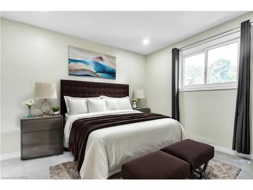 28-308 Conway Drive, London, ON - Indoor Photo Showing Bedroom