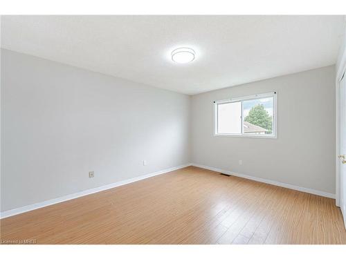 36 Poplar Crescent, Welland, ON - Indoor Photo Showing Other Room