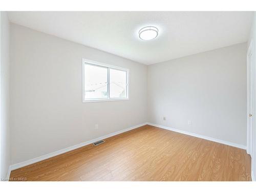 36 Poplar Crescent, Welland, ON - Indoor Photo Showing Other Room