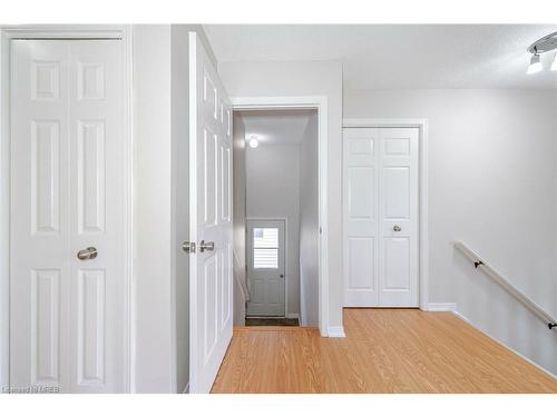 36 Poplar Crescent, Welland, ON - Indoor Photo Showing Other Room