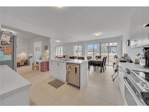 123 Povey Road Road, Fergus, ON - Indoor Photo Showing Kitchen