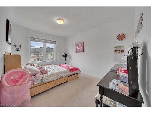 123 Povey Road Road, Fergus, ON - Indoor Photo Showing Bedroom