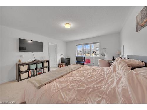 123 Povey Road Road, Fergus, ON - Indoor Photo Showing Bedroom