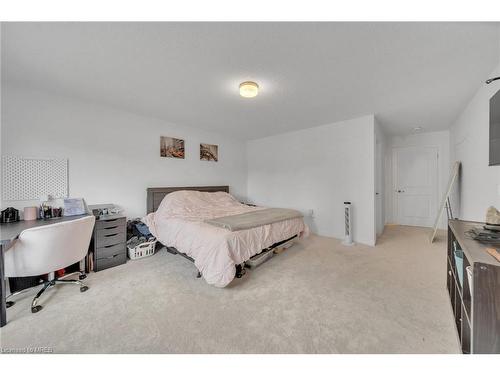 123 Povey Road Road, Fergus, ON - Indoor Photo Showing Bedroom