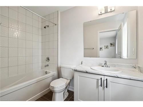 39 Tulip Crescent, Simcoe, ON - Indoor Photo Showing Bathroom