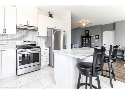 230 Roy Drive, Stayner, ON - Indoor Photo Showing Kitchen With Upgraded Kitchen