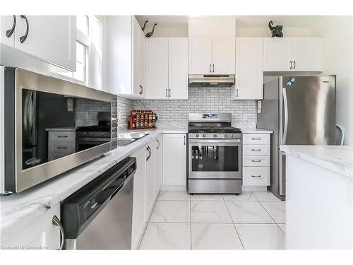 230 Roy Drive, Stayner, ON - Indoor Photo Showing Kitchen With Upgraded Kitchen