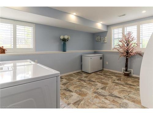 230 Roy Drive, Stayner, ON - Indoor Photo Showing Laundry Room