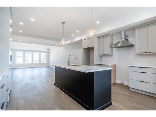 17 Quarry Road, Penetanguishene, ON - Indoor Photo Showing Kitchen With Upgraded Kitchen